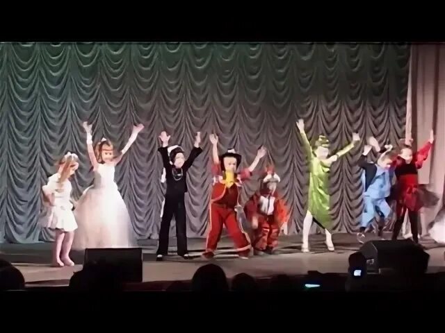 Марш елочных игрушек танец видео