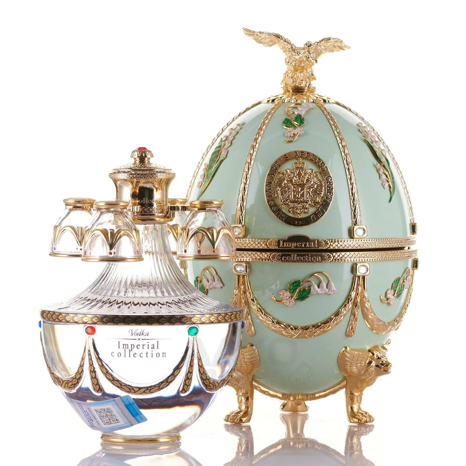 Imperial collection gold водка. Водка империал коллекшн. Водка императорская коллекция super premium 0. Водка империал коллекшн. Водка царская imperial collection gold.