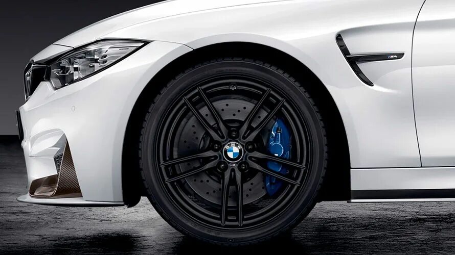 Колесо м s. Диски BMW f80. BMW f30 m Performance на дисках. 641m BMW. БМВ М 4 колеса.