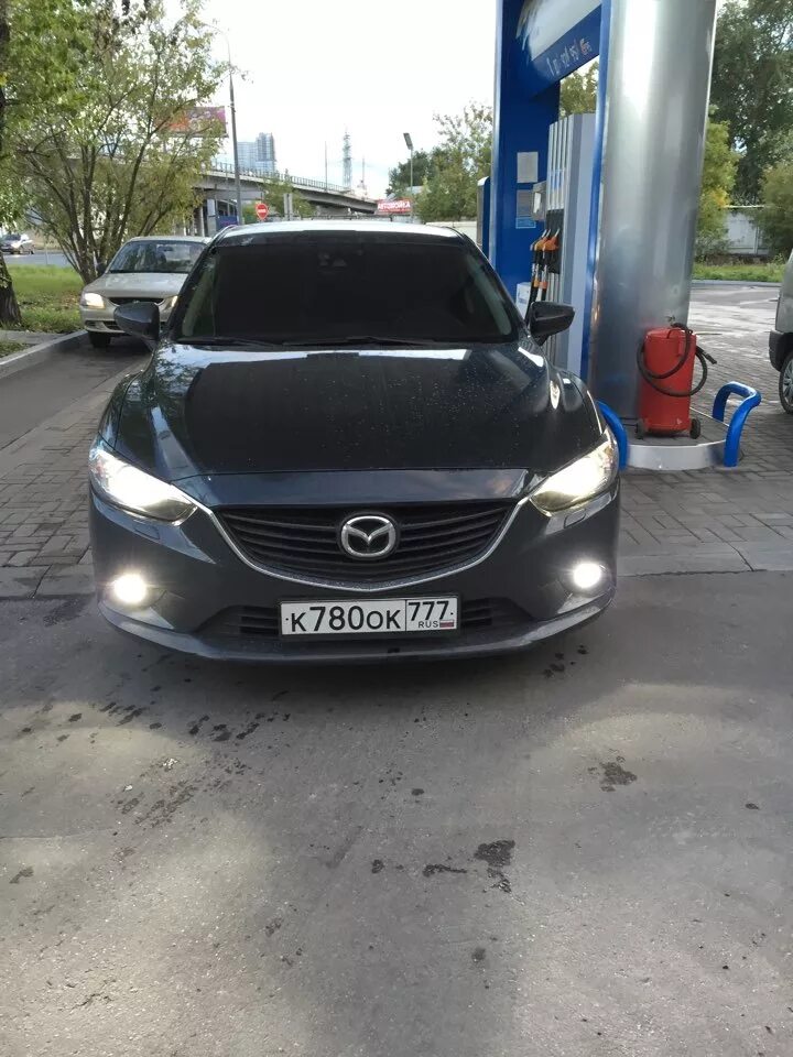 Бока 35 лоб 35. Мазда 6 тонированная в круг. Mazda 6 GJ тонировка лобового. Мазда 6 черная тонированная в круг. Мазда 3 тонировка 35 лоб.