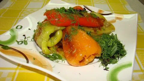Целый жареный перец с чесноком на зиму
