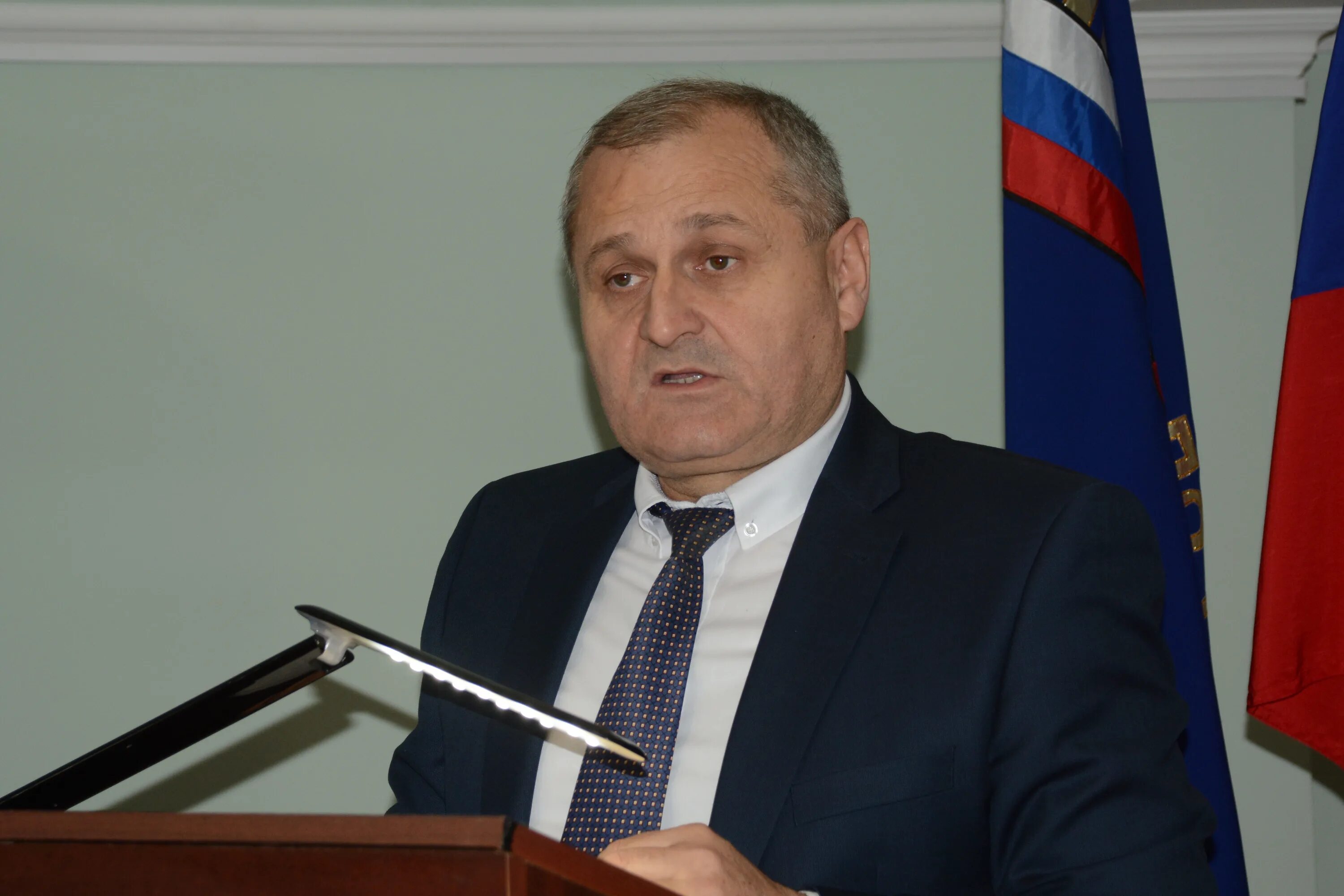 Регистрационный номер в пфр. Начальник пенсионного фонда республики адыгея. Пенсионный фонд новороссийск. Мешлок хамид махмудович. Пфр адыгеи.