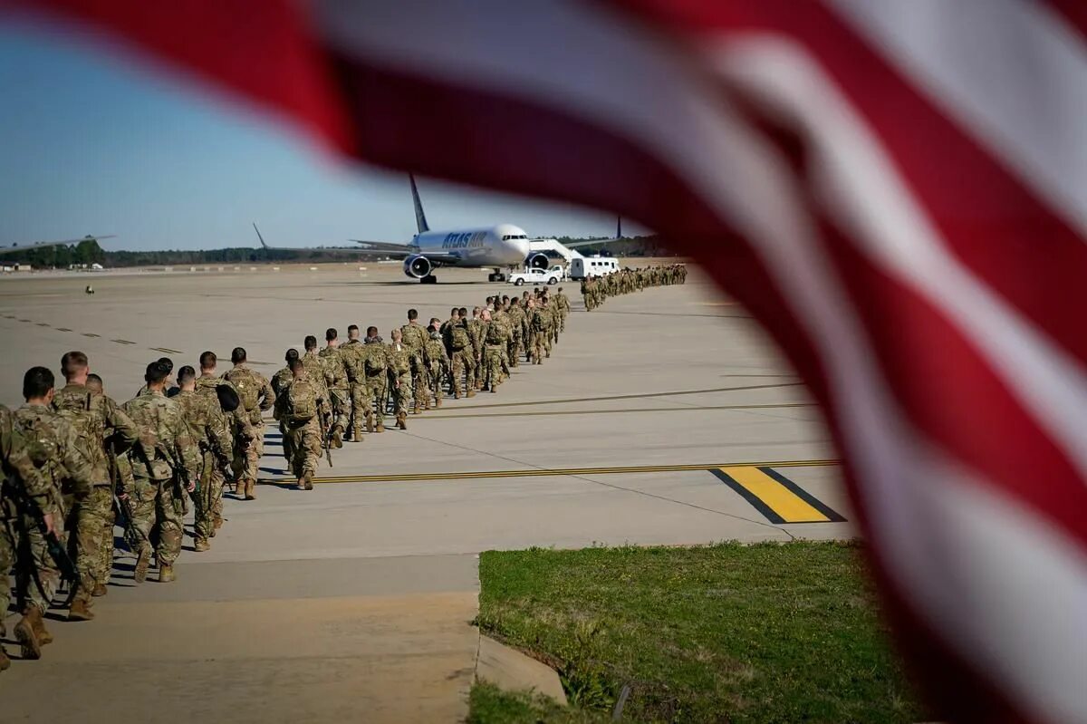 Нато в ираке. 82 Airborne Division в Ираке. Ирак Эль-Каим американская Военная база. Американские базы в Афганистане.