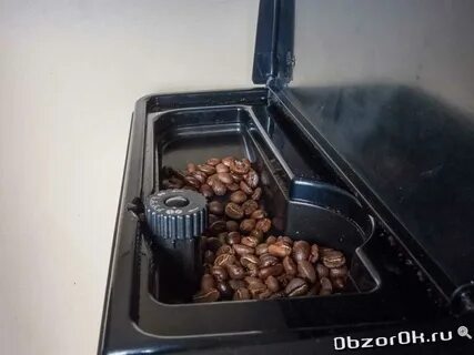 В кофемашину засыпали молотый кофе