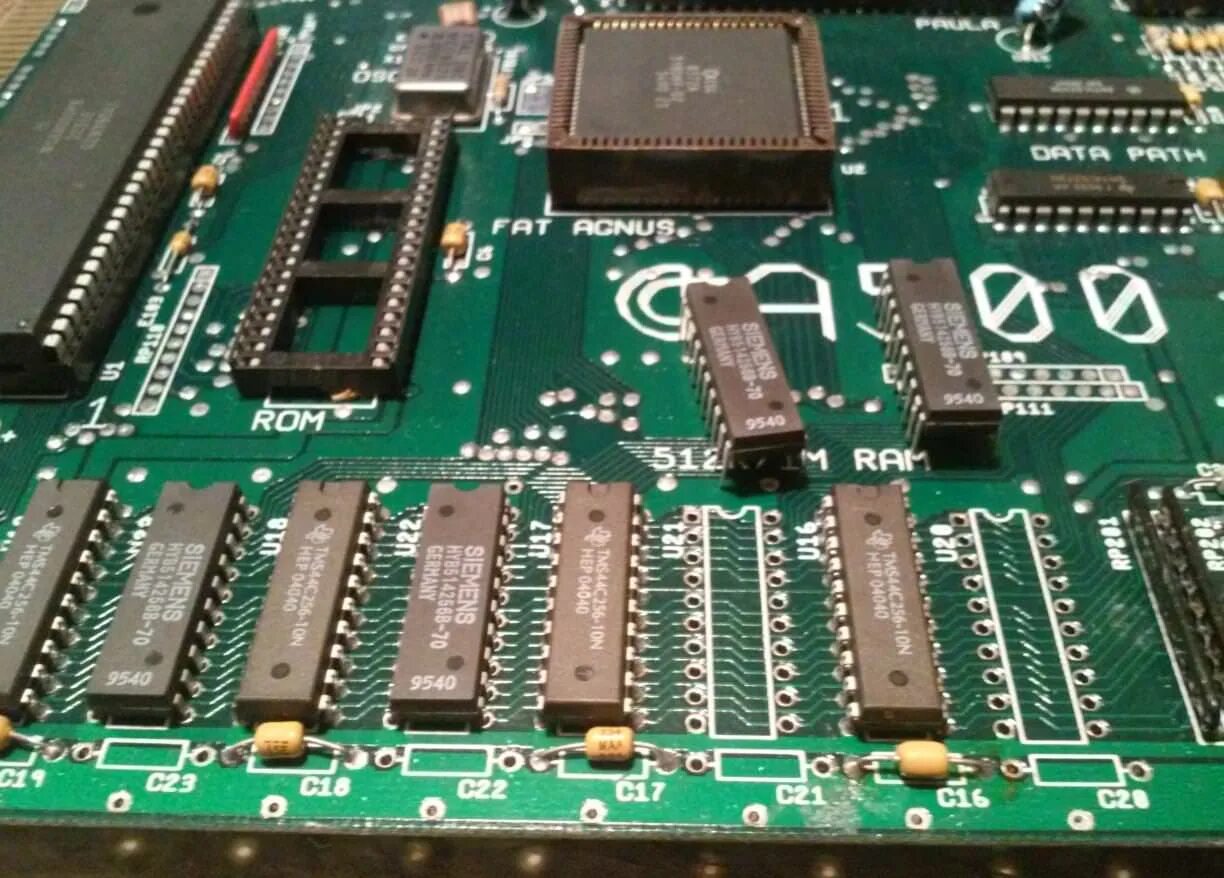 Amiga 500 motherboard. ОЗУ чип PSP. Siemens amiga 178 плата. Pf613 MB чип. Телефон память 500