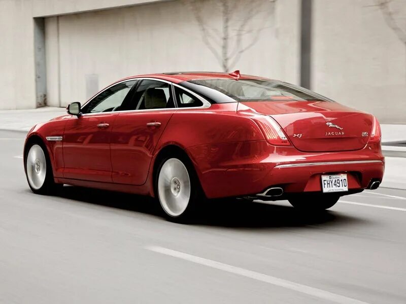 Jaguar xj ultimate. Ягуар xj 2016. Jaguar xj 2021. Икс джей автомобиль. Jaguar xf 2023.
