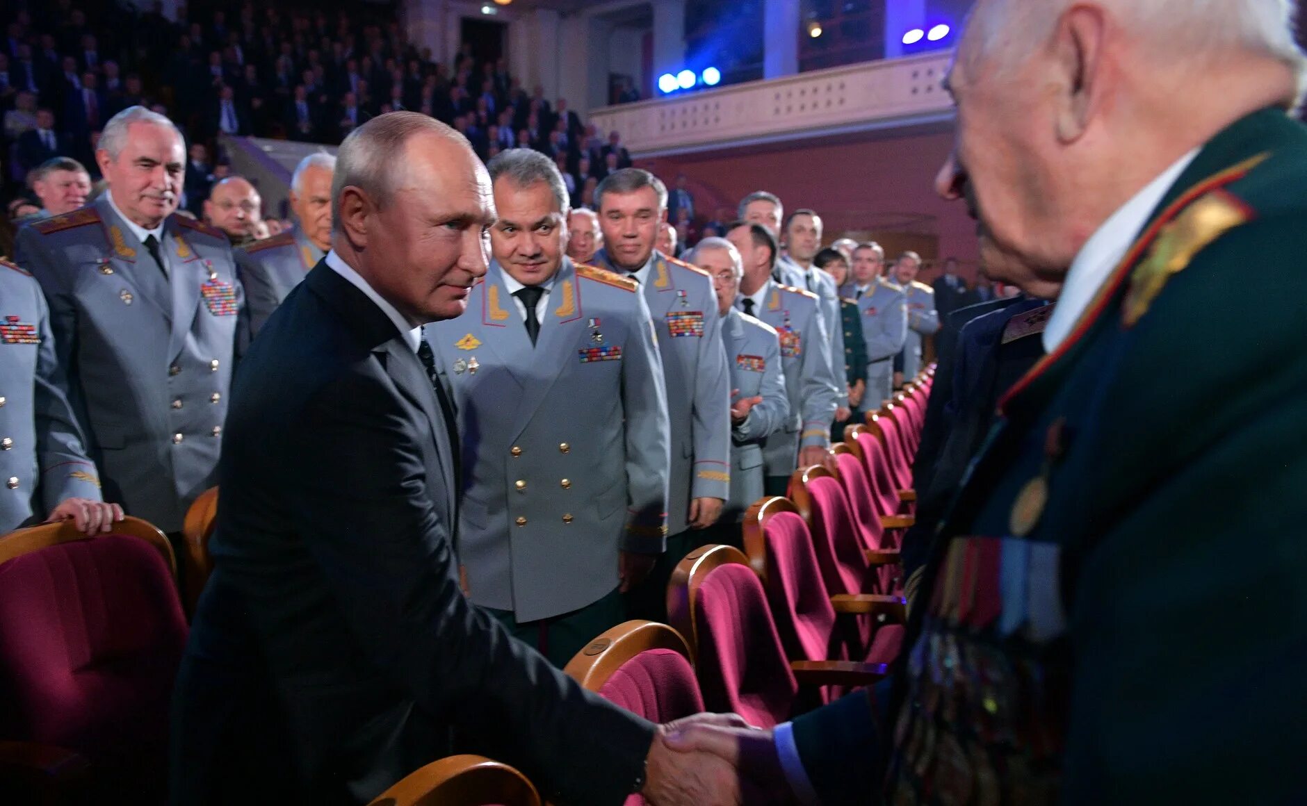 валентином владимировичем корабельниковым