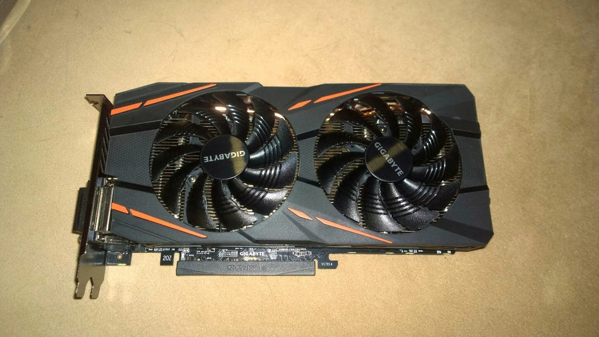 Gigabyte rx 570 gaming. Gigabyte RX 570 4gb. Gigabyte видеокарта Radeon RX 570. Видеокарта RX 570 8 GB Gigabyte. Видеокарта Gigabyte Radeon RX 570 4gb.