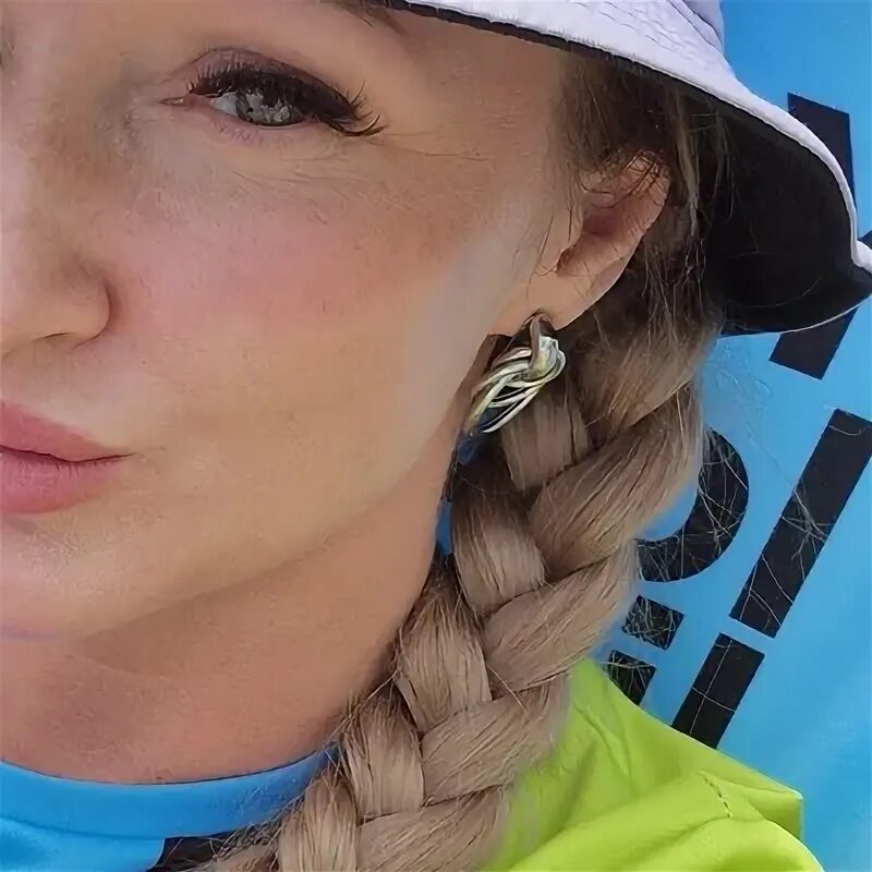 Tati bali. Айза анохина долматова. Украинская модель ксения. Tati bali. Женя панасив остров бали.