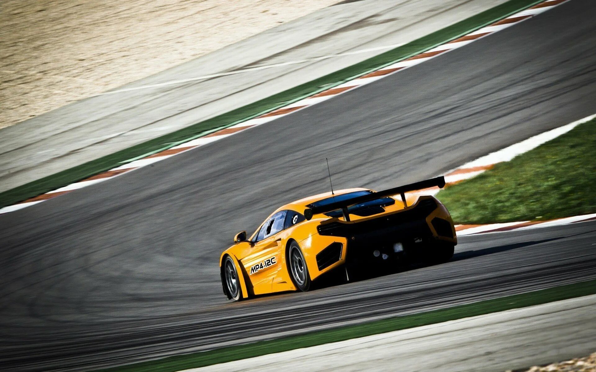 Машину 3 гоночную. MCLAREN 12c gt3. MCLAREN mp4-12c gt3. MCLAREN, mp4-12c, gt, машина. Макларен мп4 х.