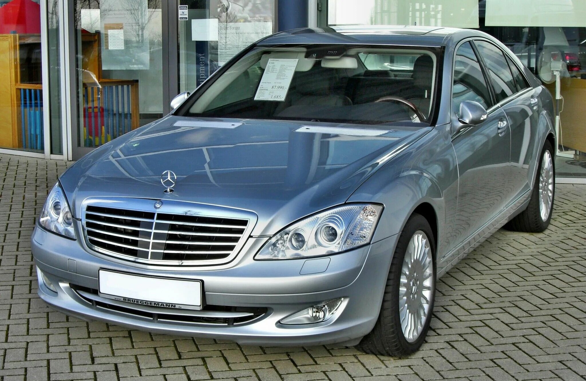 Mercedes-Benz w221. Mercedes s500 w221. Мерседес Бенц 221. Мерседес s500 221.