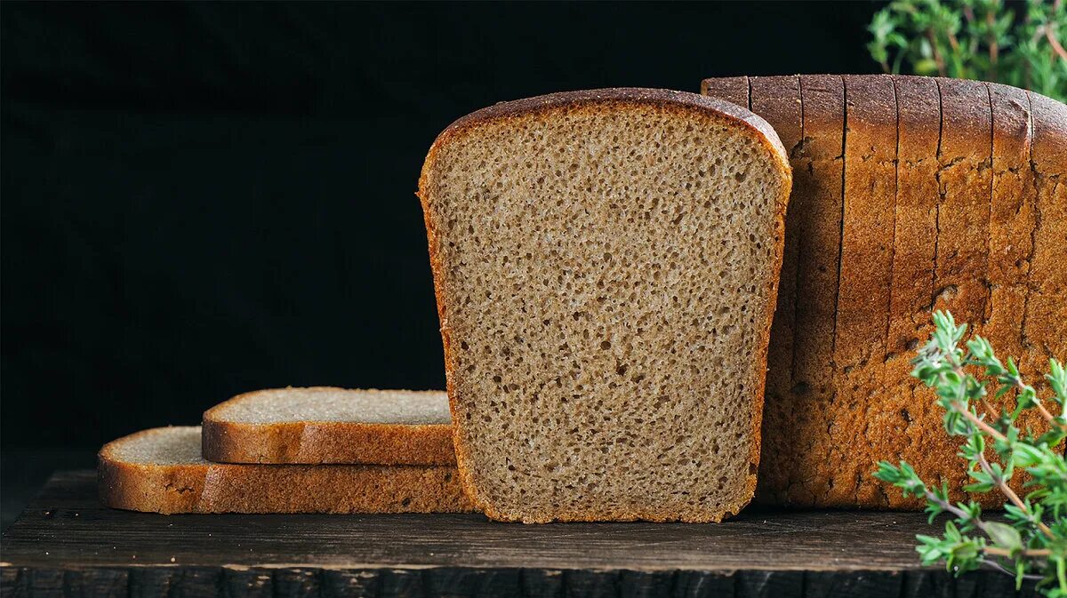 Хлеб ржаной формовой. Хлеб Дарницкий формовой. Хлеб кирпичик. Хлеб Буханка.