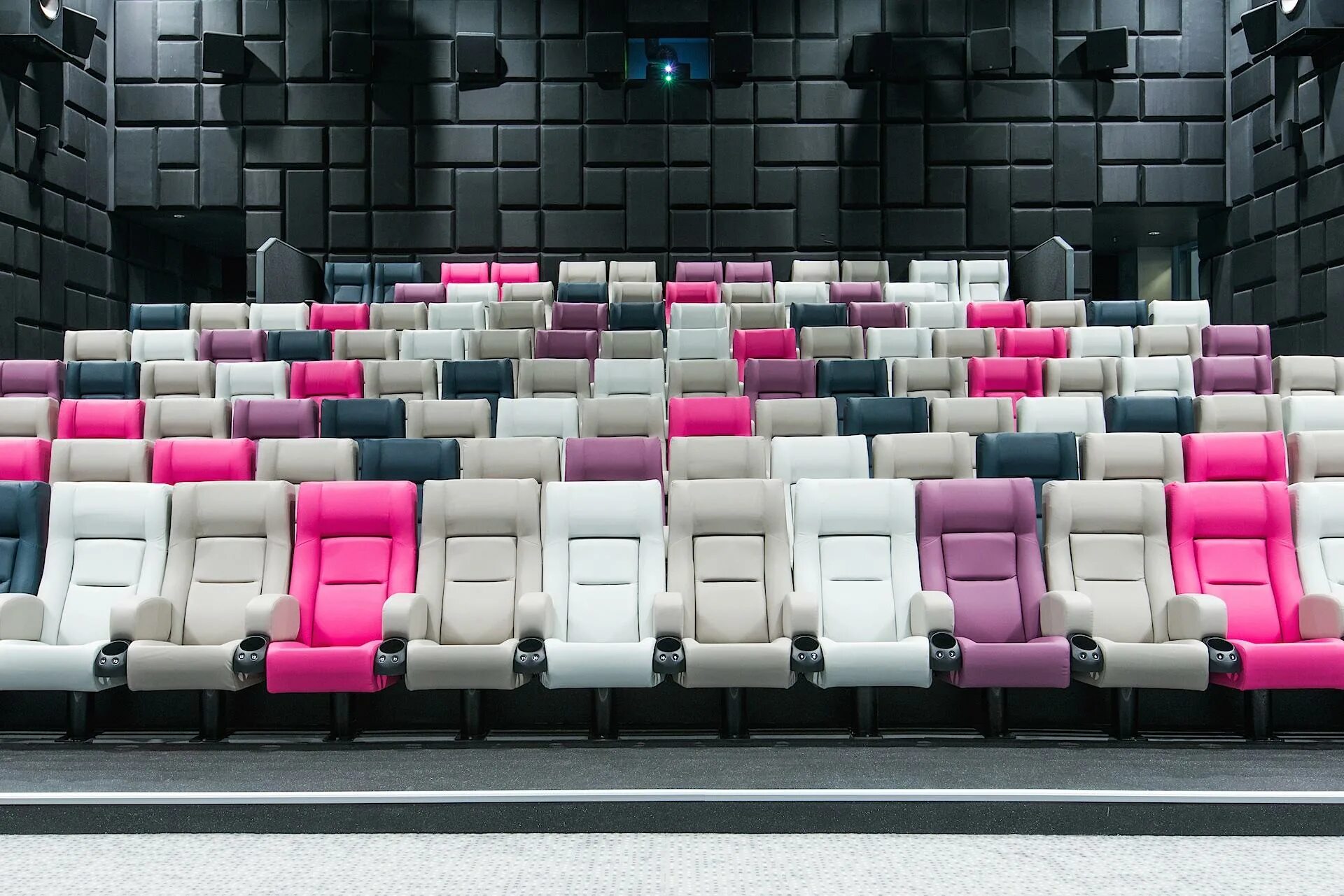 арена сити минск афиша. кинотеатр минск moon. зал vip silverscreen. арена сити минск афиша. арена сити минск афиша.