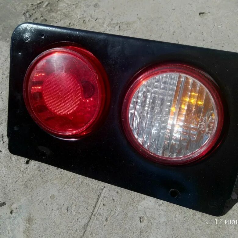 Фонарь бонго. Стоп сигнал киа бонго 3. Фонарь задний левый киа бонго3. Замена задних фонарей на киа бонго. Фара бонго 3.