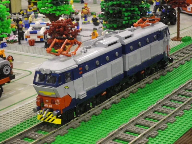 Поезд из лего самоделки LEGO САМОДЕЛКА БОЛГАРСКАЯ ЖЕЛЕЗНАЯ ДОРОГА V 3.0 (#195) YouTube