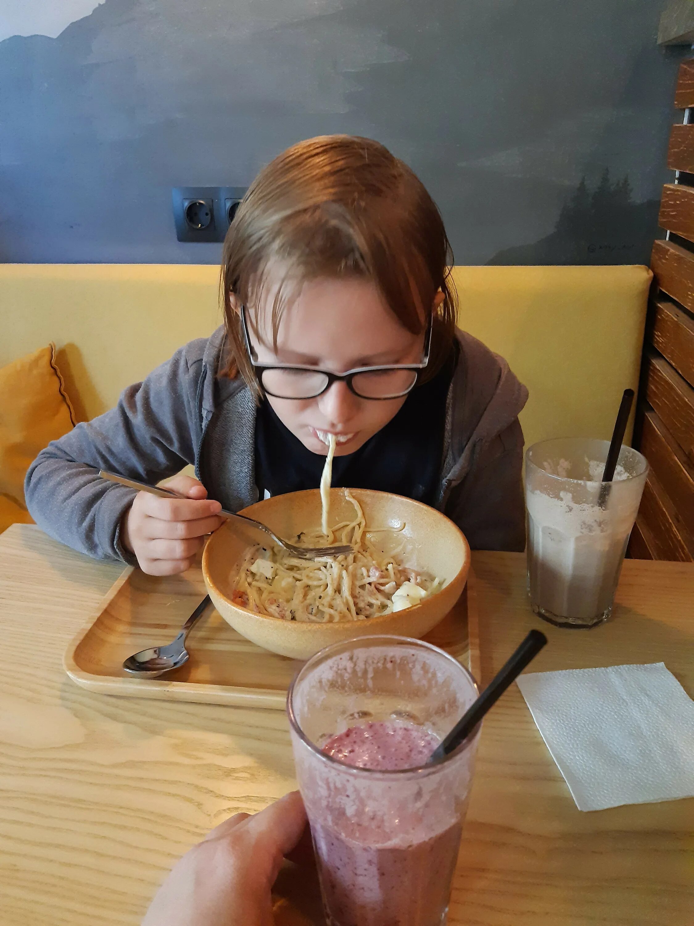 Pankoff bakery. Панкофф гостиница. Pankoff bakery екатеринбург малышева. Десерты в стаканчиках. Pankoff bakery екатеринбург челюскинцев.