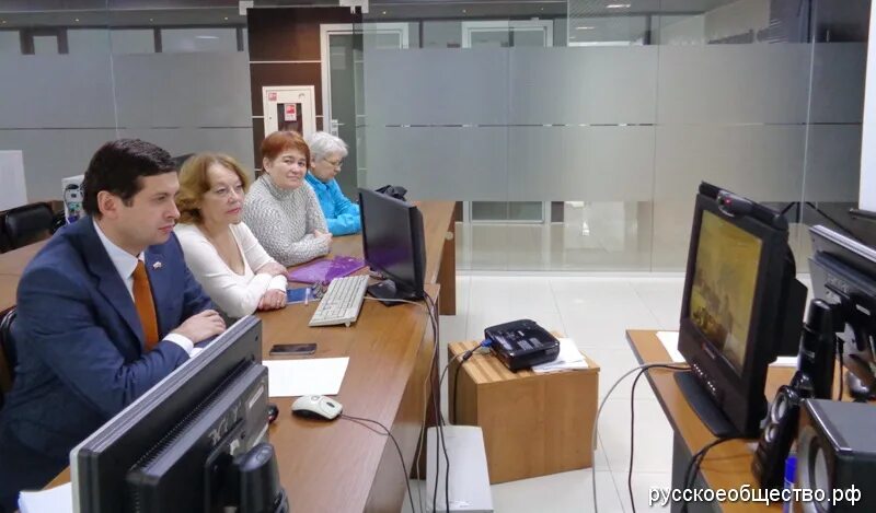 госуслуги пфр. челны 32 комплекс пенсионный. пфр набережные челны 32 комплекс. пенсионный фонд челны сотрудники. работники пенсионного фонда.