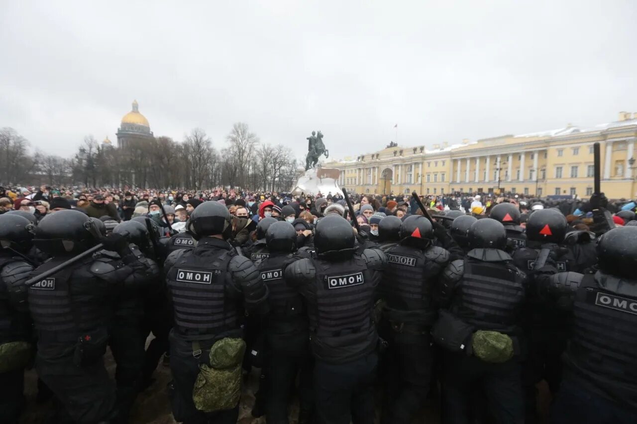 Протесты в Петербурге 23 января. Митинг 23 января 2021 Санкт Петербург. Митинг за Навального. Митинг 2022 Санкт Петербург.