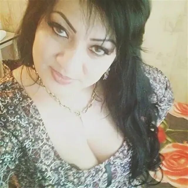 Qehbeler. Азери гехбелер. Azeri xalalar. Азербайджанская модель плюс сайз. Fairuza miss iran.