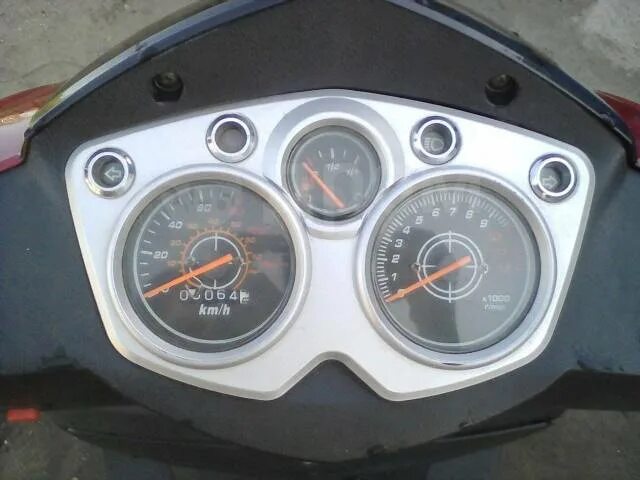 Рейсер 150 кубов приборка. Спидометр honda dio 27. Рейсер пантера 150 кубов приборка. Хонда дио аф 68. Хонда такт 49.