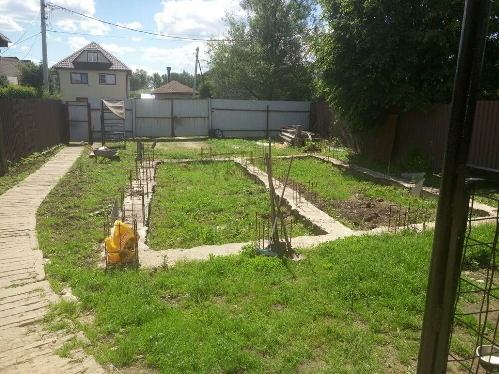 Участок три сотки. 5 соток земли участок. Участок земли 3 сотки. Участок 2 сотки. 5 сотки.