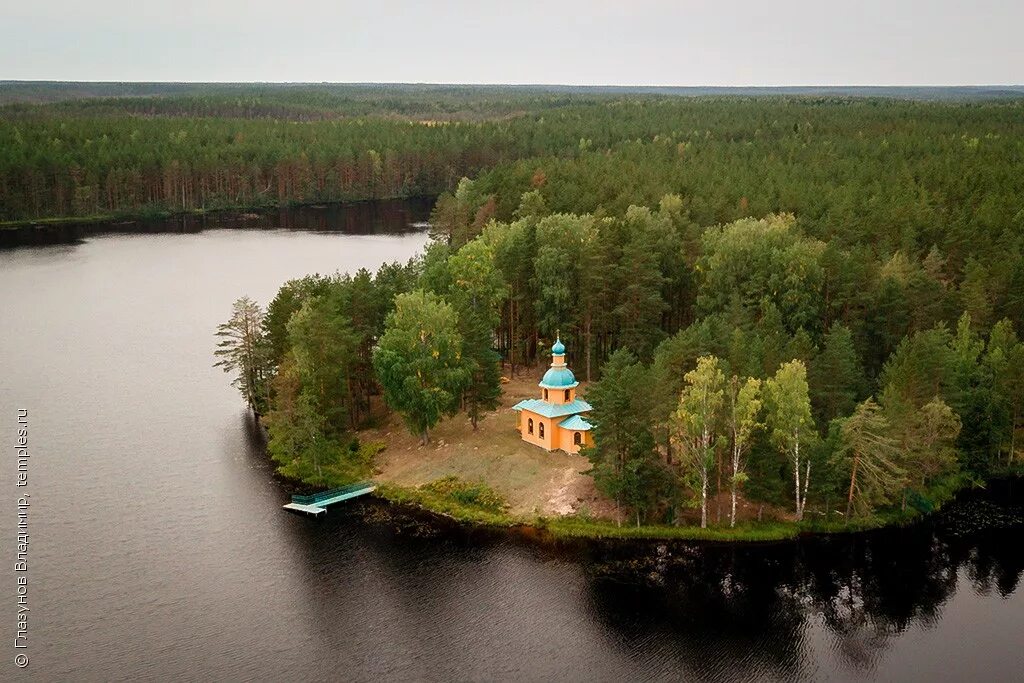 Рощинское озеро ленинградская. Пантелеймоновский скит Александро-Свирского монастыря. Пантелеимонов скит Александро Свирский монастырь. Рощинское (озеро, Лодейнопольский район).