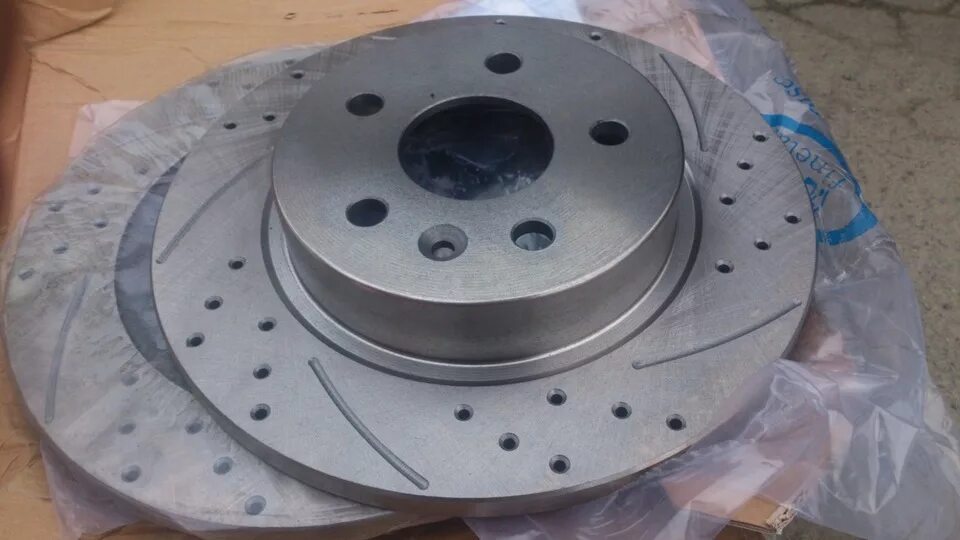 Тормозные диски эпика. Тормозные диски chevrolet epica. Шевроле эпика тормозные диски передние. Шевроле эпика тормозные диски передние. 0 размер.