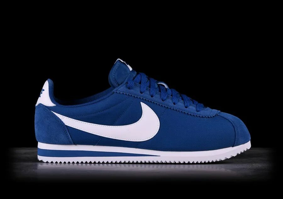 Классические найки. Кроссовки Nike Classic Cortez nylon. Nike Cortez Blue. Найк Кортес синие. Кроссовки Nike Cortez Classic Blue.