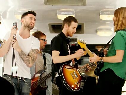 Maroon 5 wake up