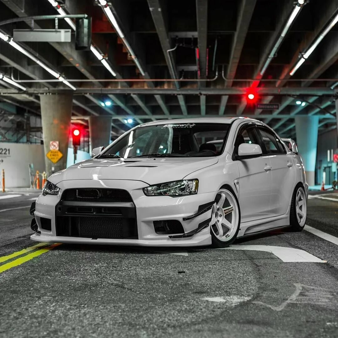 Evo tuning. Митсубиси Лансер Эволюшн. Лансер 10 Эволюшн. Mitsubishi EVO 10. Mitsubishi Lancer Evolution 10.