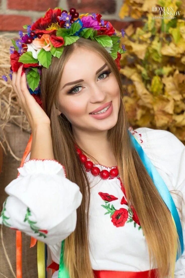 Ukrainian women brides. Ukrainian woman записи. Красивые украинские женщины. Красивые украинки. Красивые украинские женщины.