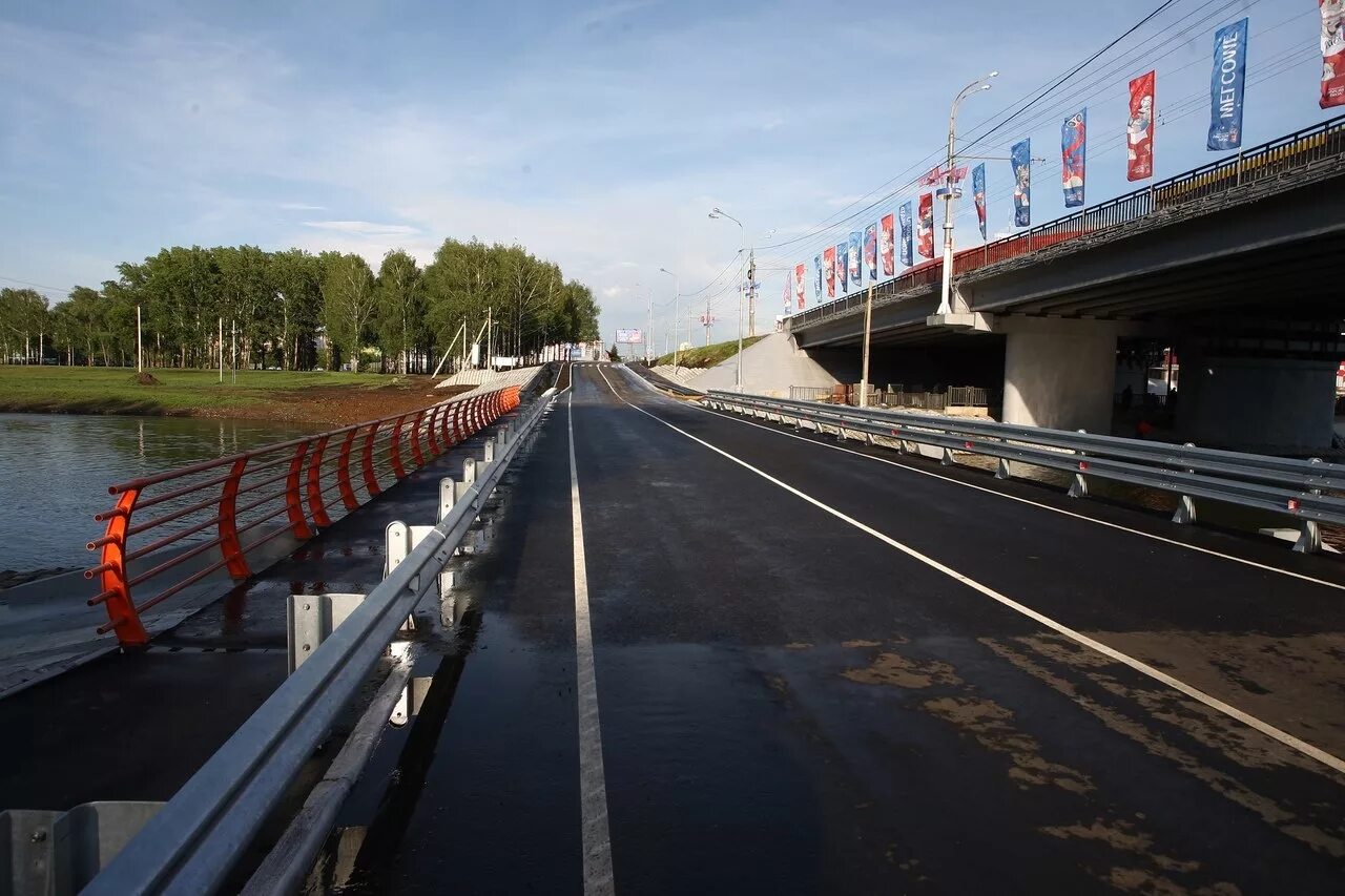 Низководный мост через Инсар Саранск. Река Инсар в Саранске. Саранск набережная реки Инсар. Мост через реку Инсар в Саранске. Водовозик