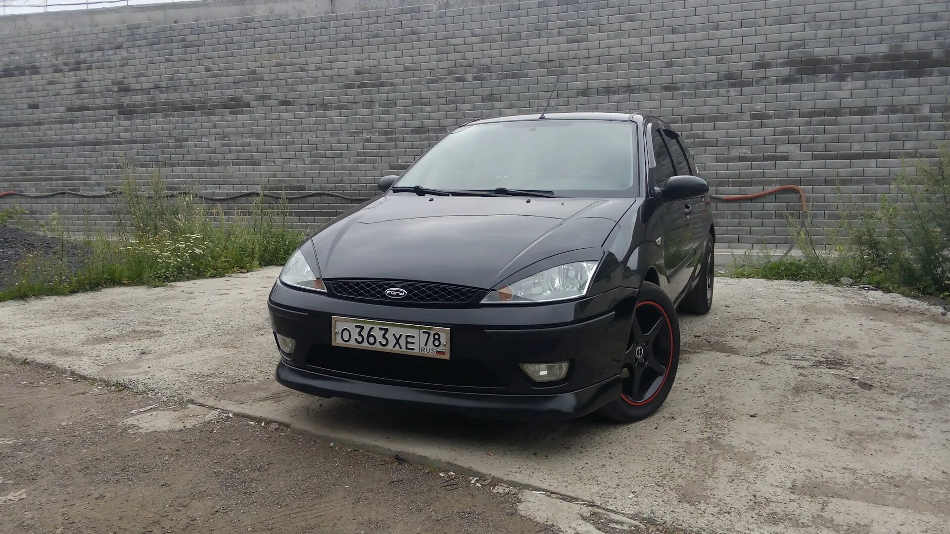 Форд фокус 1 сборки. Ford Focus 1 черный. Ford Focus 1 хэтчбек черный. Ford Focus 1 седан черный 2004. Ford Focus 1 хэтчбек Tuning.