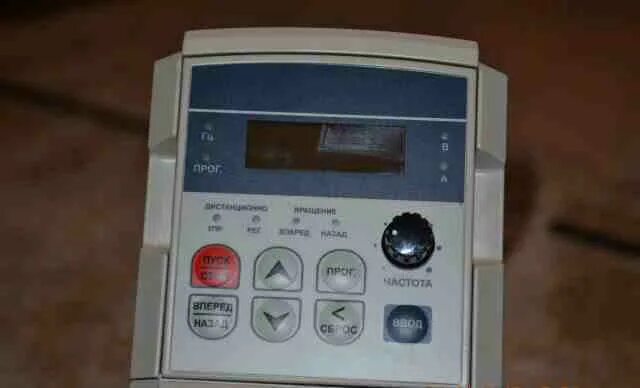 Веспер частотный преобразователь е2-8300-015н. Преобразователь частоты веспер е2-8300. Веспер е2-8300 пульты. Частотный преобразователь е2 8300. Преобразователь частоты е2-8300-005н.