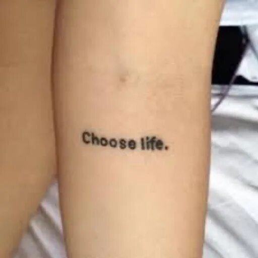 Choose life choose future. Choose Life тату. Татуировка выбери жизнь. Choose Life Trainspotting Tattoo. I choose a Happy Life тату.