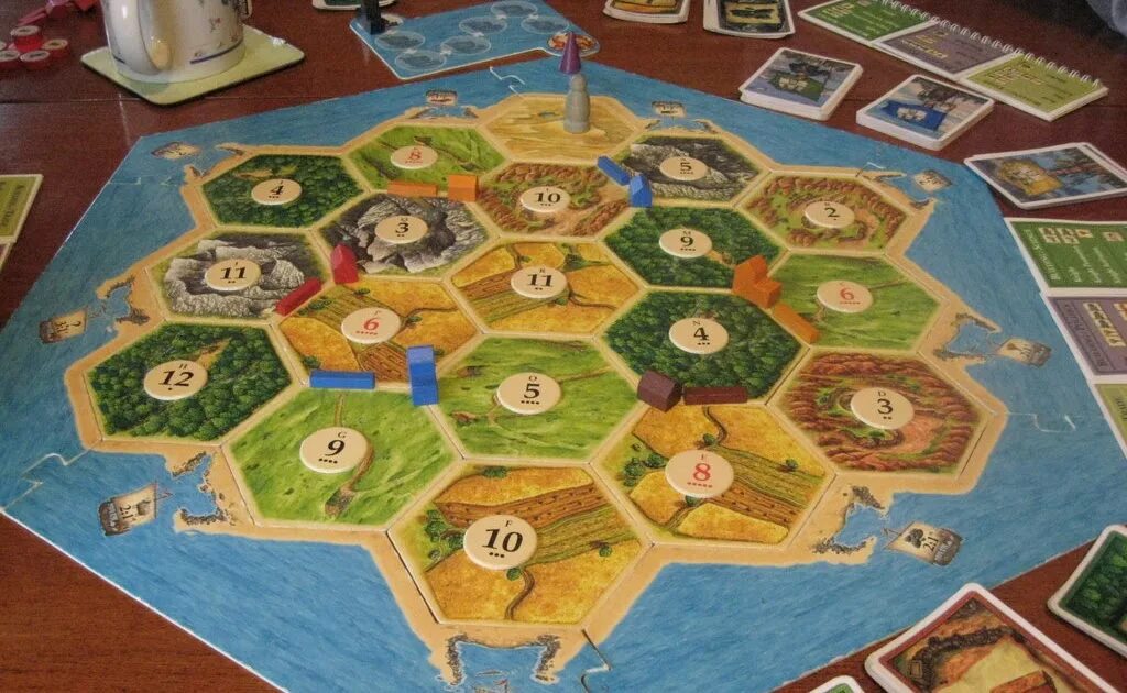 Settlers of catan игра коробка. Settlers of catan. Catan комплектация. Колонизаторы the settlers of catan. Settlers of catan настольная игра.