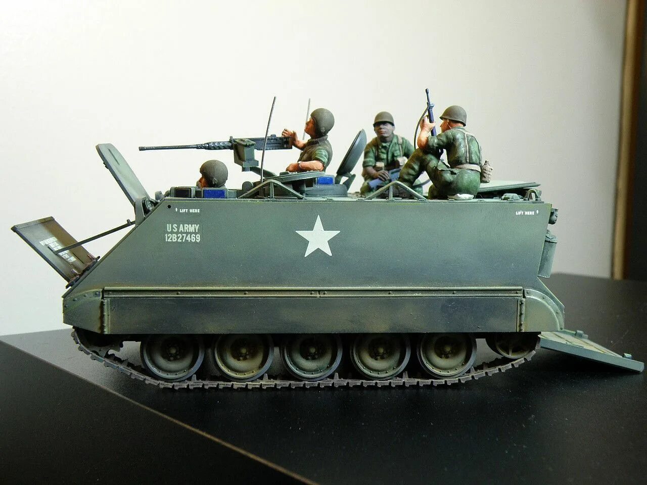 M113 Tamiya 1/35. Tamiya 35040 m113 Вьетнам 1:35. Tamiya m113 u.s.. 1:35 Tamiya 35040 u.s. Armored personnel Carrier m113. Модель м 12