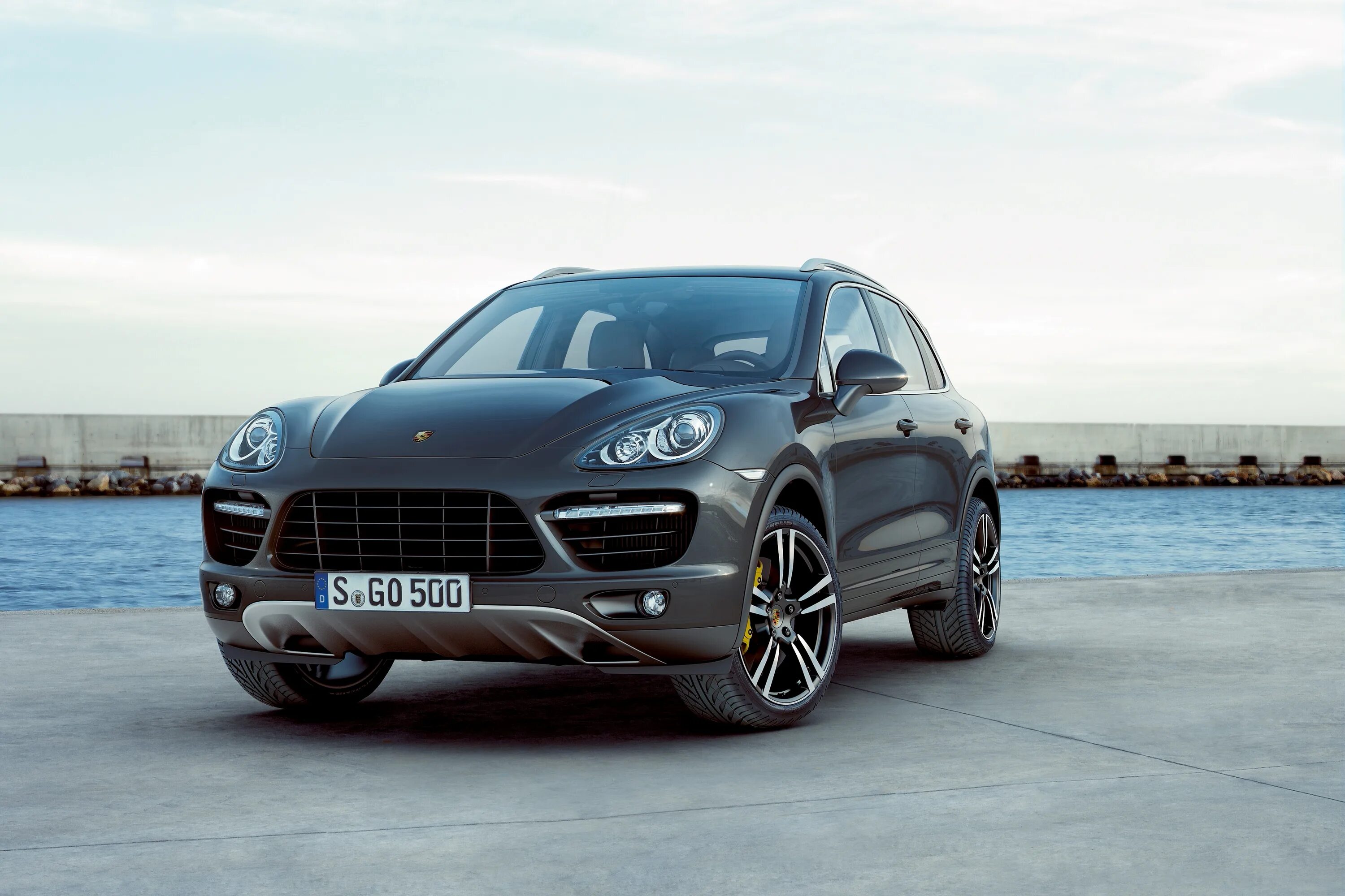 Порше кайен 5. Порше Кайен. Porsche Cayenne 2011. Порше Кайен джип. Porsche Cayenne Turbo s 2011.