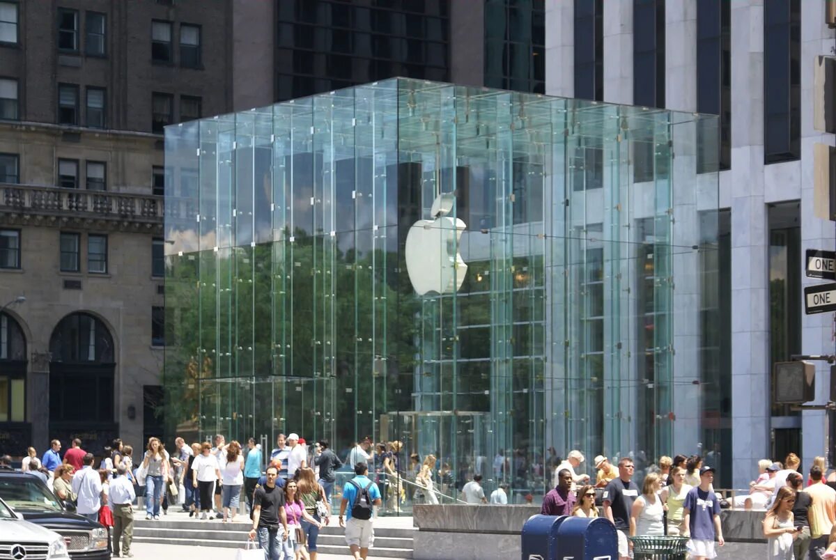 Photos at 1Store - Apple Store - Electronics Store in Kluuvi