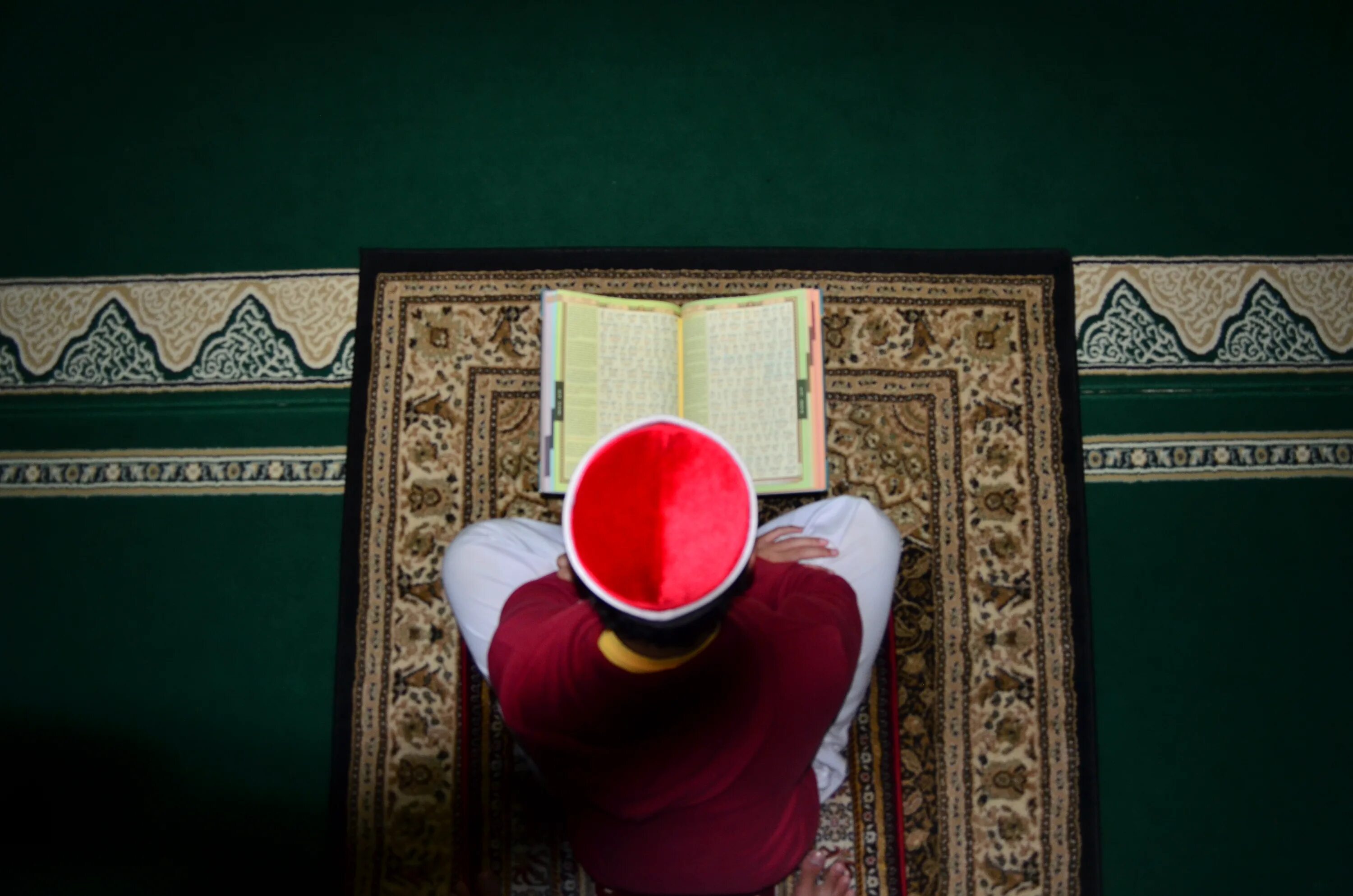 28 мусульман. Зикир фото. Победа Ислама Коран. Трекер Корана на Рамадан. Рамадан 2023 Москва.