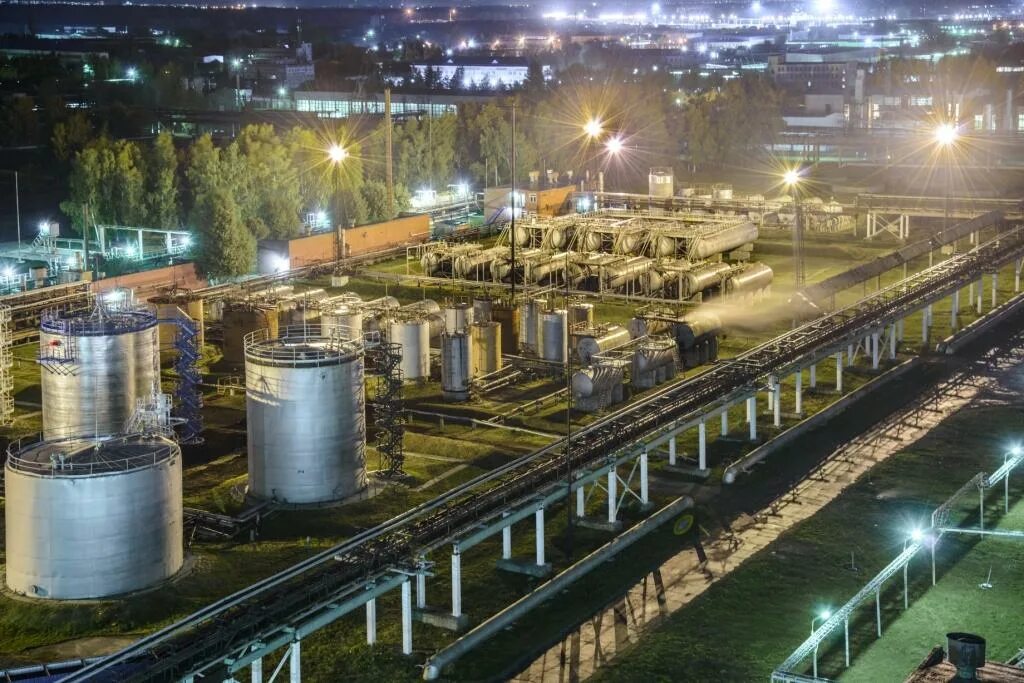 Газпром нефть омский нпз. Омский каучук завод. Титан омский каучук станция отгрузки. Завод ск омск. Омский каучук 650 аммиака.