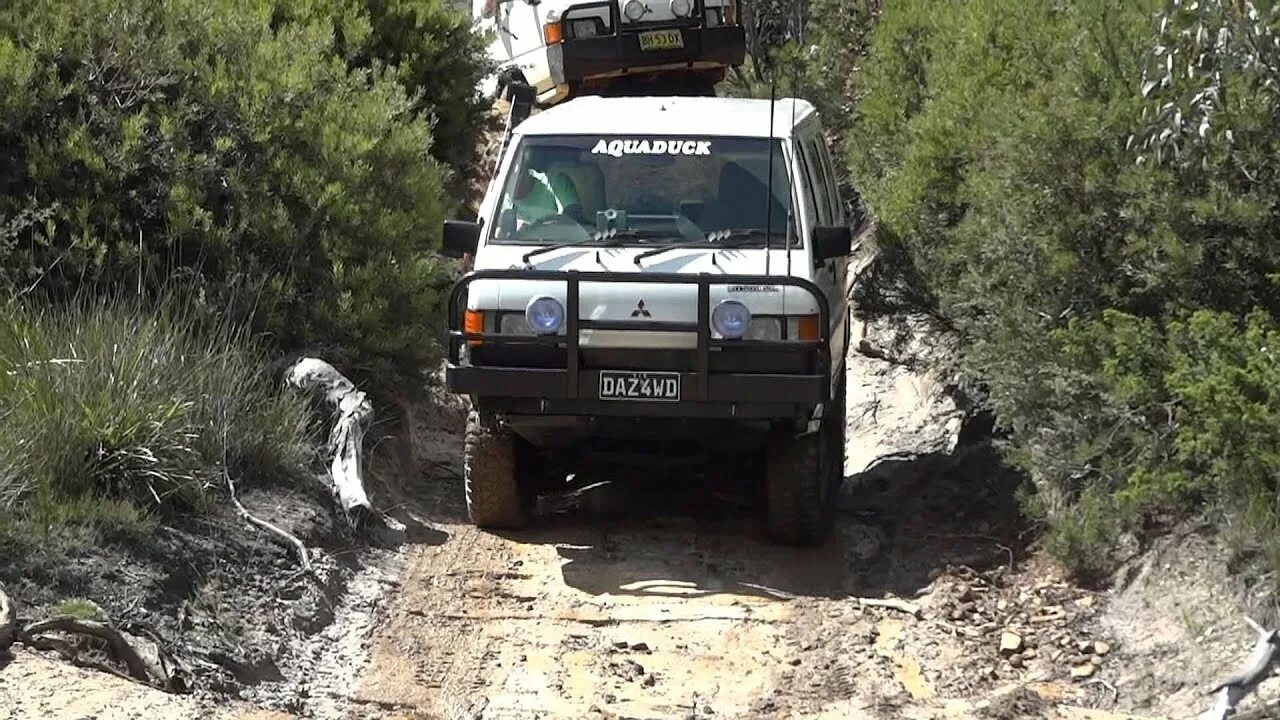Beyond extreme- hydraulically driven rock crawler. 4wd видео. Mitsubishi l300 4wd. Краулер монстр. 4wd видео.