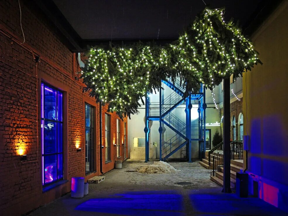 Арт пространство самара. Арт пространство в школе. Артист лофт самара. Локации лофт самара. Дом 77 самара творческое пространство самара.