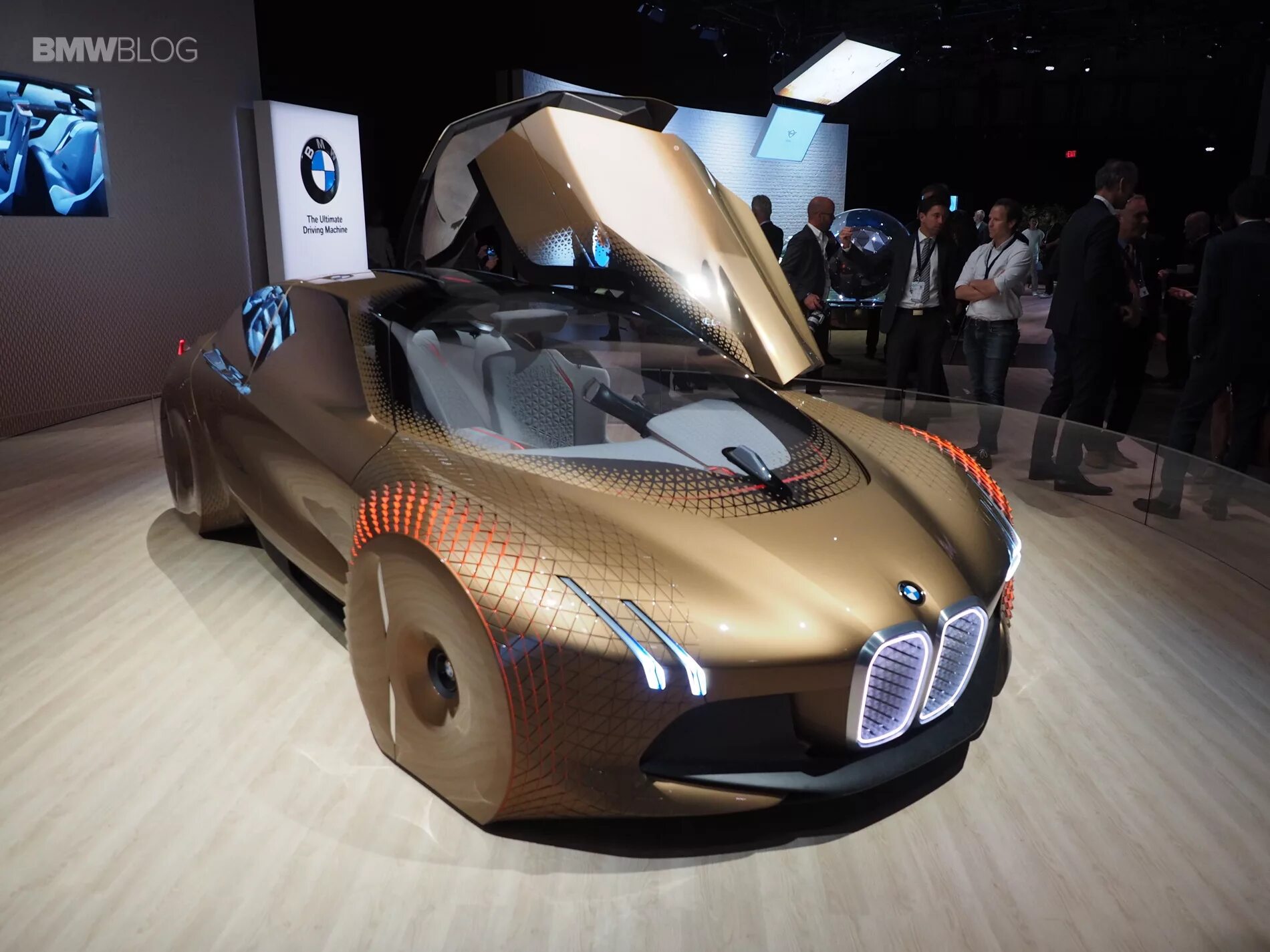 Какую машину купить за 1000000 в 2024. БМВ Вижн Некст 100. BMW Vision m next 100. BMW next 100. BMW Vision 100.