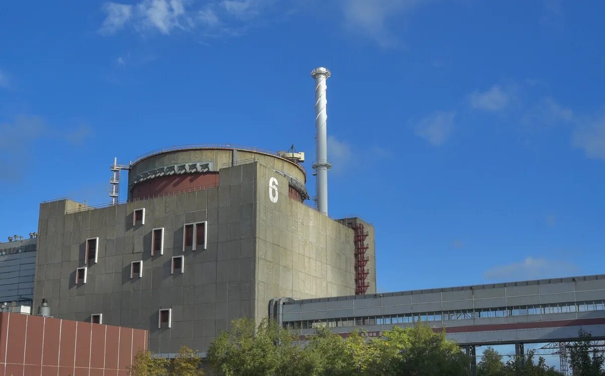 Что происходит на запорожской аэс. Запорожская атомная электростанция энергоблок. Энергодар атомная станция. Запорожская АЭС (Украина) — 6000 МВТ. Атомная станция в Запорожье.