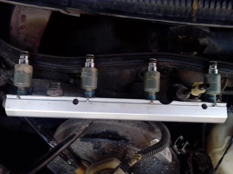 Как снять форсунку нексия Фото с чистки форсунок Daewoo Nexia 1.5 8кл KIA Spectra, 1,6 л, 2007 года фото