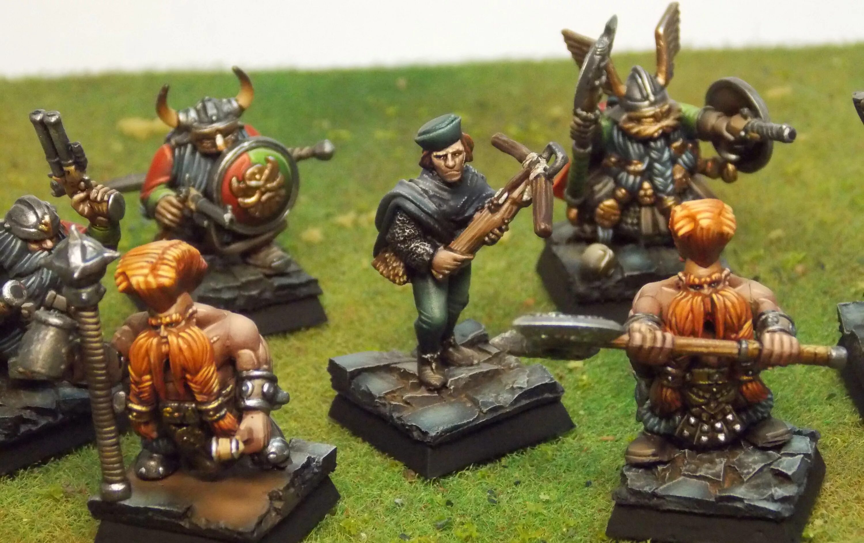 Книги о зигмаре вархаммер фентези. Вархаммер фэнтези батл скавены. Warhammer fantasy battles воители хаоса. Вархаммер фб коробки. Вархаммер fb2.