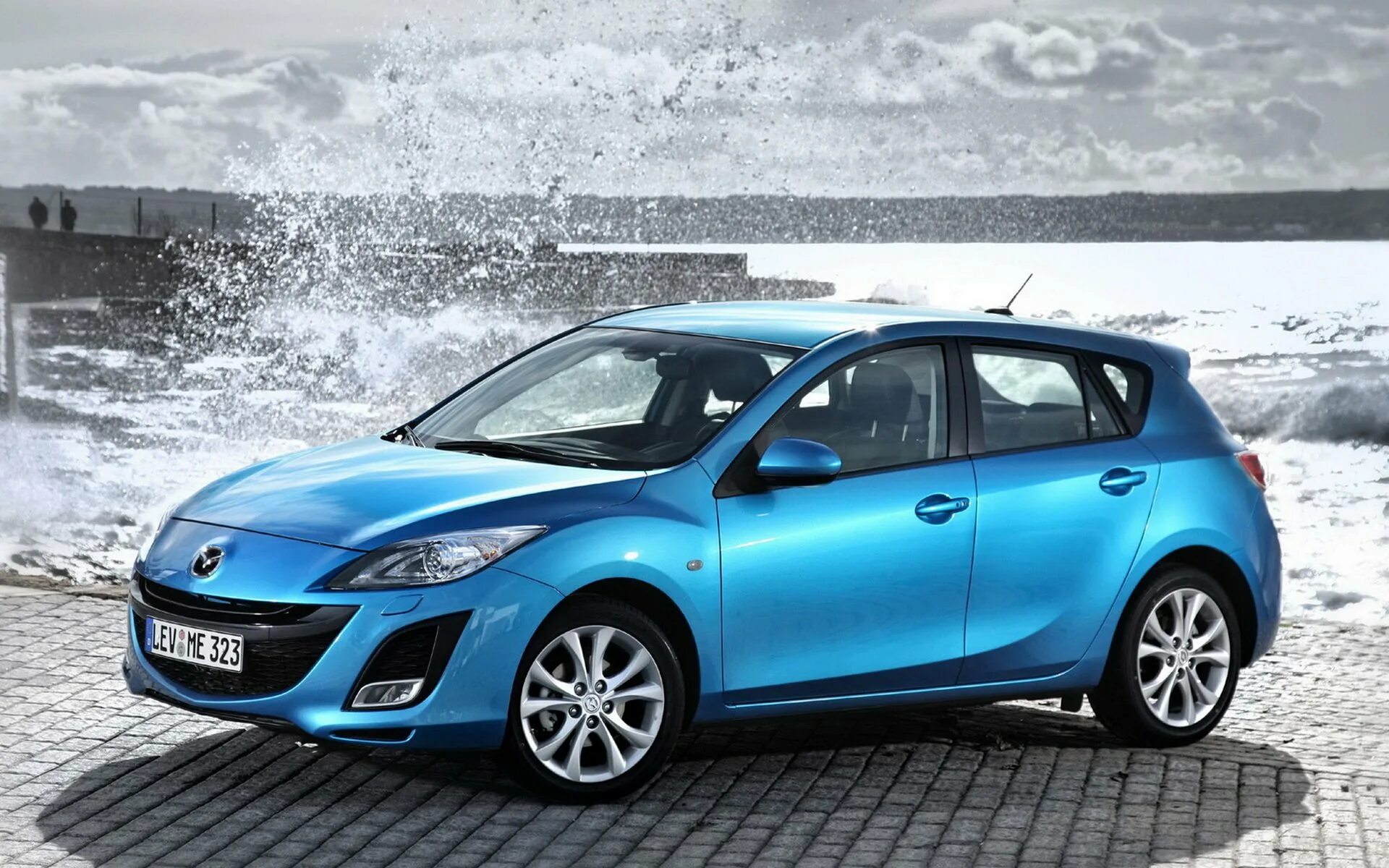 Картинка хэтчбек. Mazda 3 Hatchback. Мазда 3 BL Hatchback. Мазда хетч хэтчбек. Mazda 3 2009 хэтчбек.