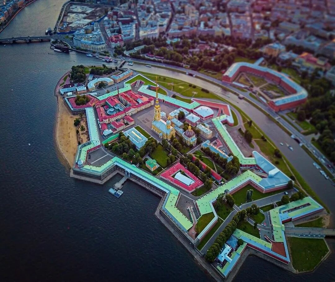 Где в санкт петербурге находится петропавловская крепость. Петропавловская крепость петропавловская крепость. петропавловская крепость(1706-1740). иоанновский равелин петропавловской крепости. петропавловская крепость в санкт-петербурге вид сверху.