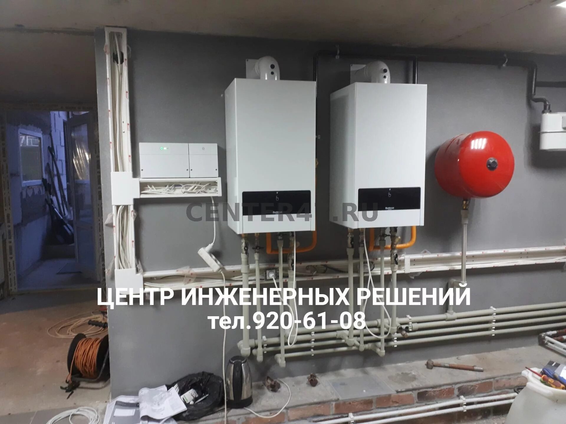 32 обвязка. Котельная с двумя котлами. Бакси слим и бойлер косвенного нагрева в котельной. Котельная в доме. Baxi power ht дымоход.